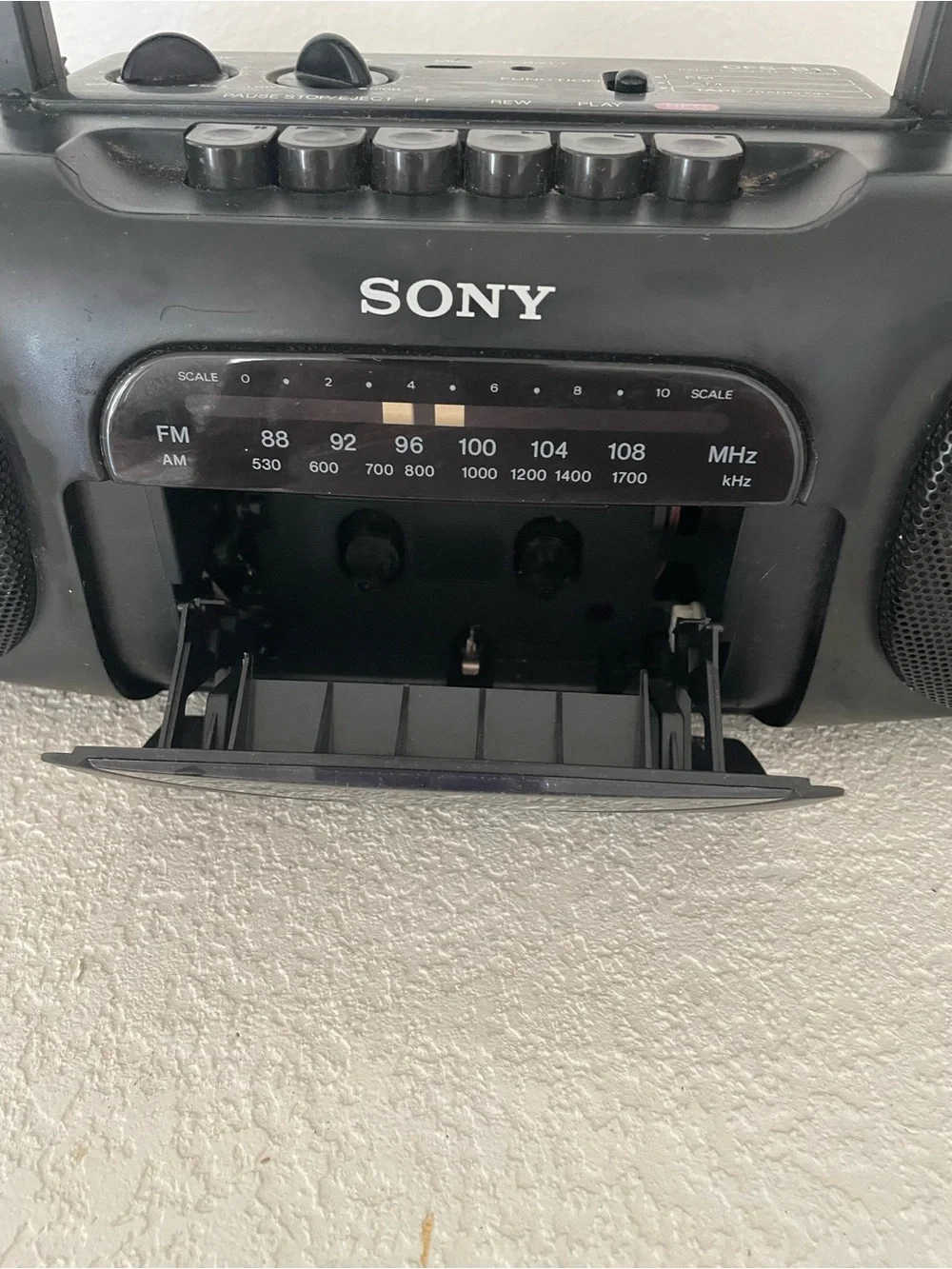 Sony CFS-B11 Radio Cassette  Boombox AM/FM - Tested Radio Works